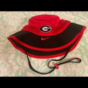 Nike Mens The Georgia Bulldogs Bucket 